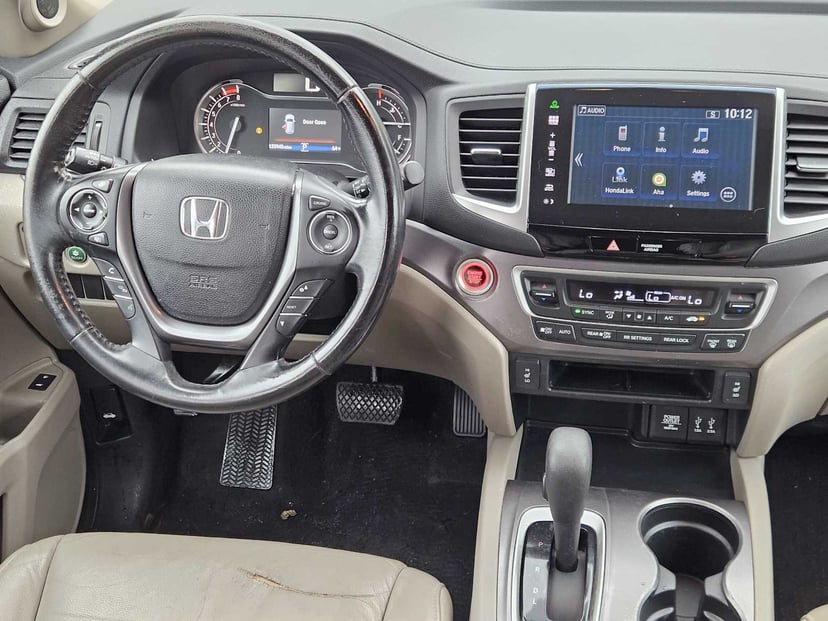 2016 Honda Pilot - Image 22