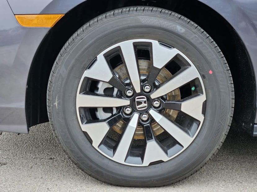 2026 Honda Odyssey - Image 9