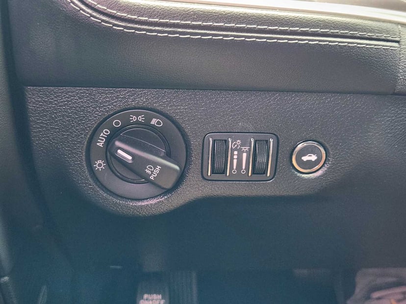 2022 Dodge Challenger - Image 22