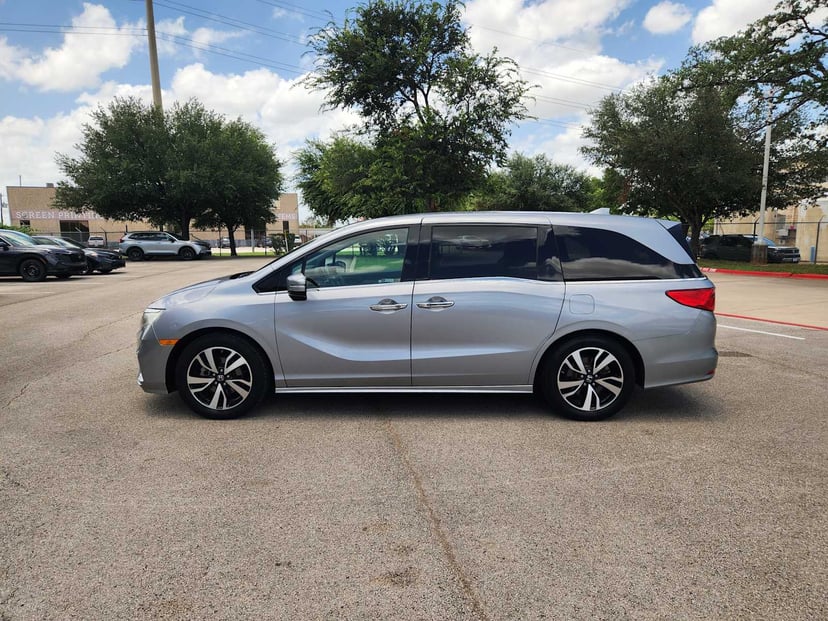 2020 Honda Odyssey - Image 2