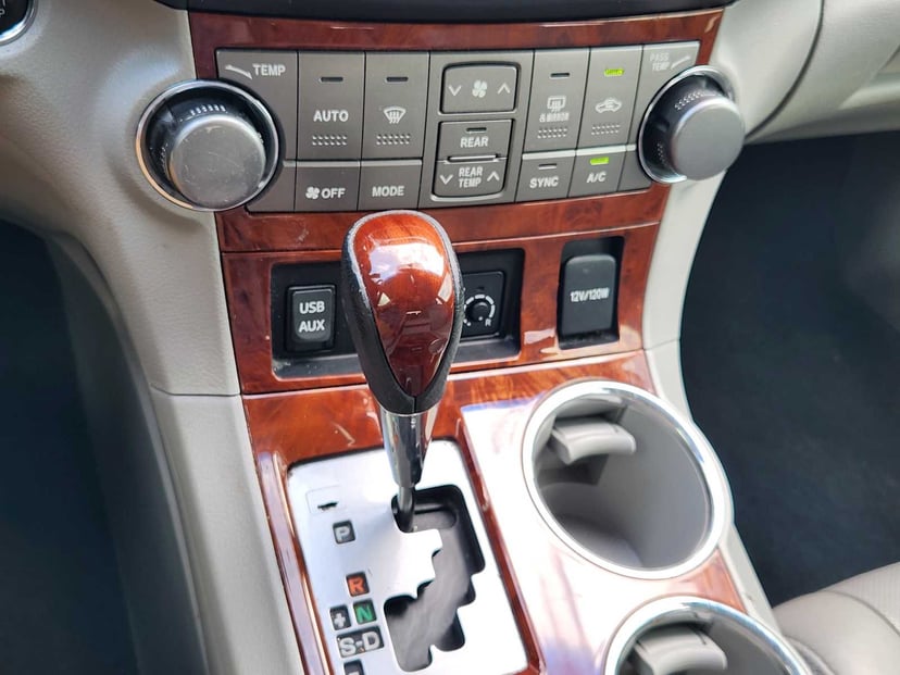 2013 Toyota Highlander - Image 18