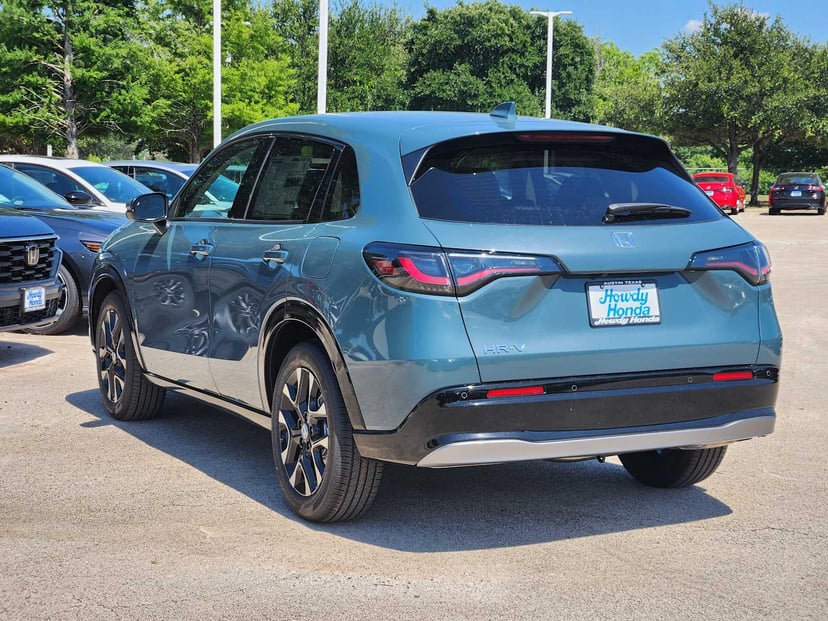 2027 Honda HR-V - Image 2