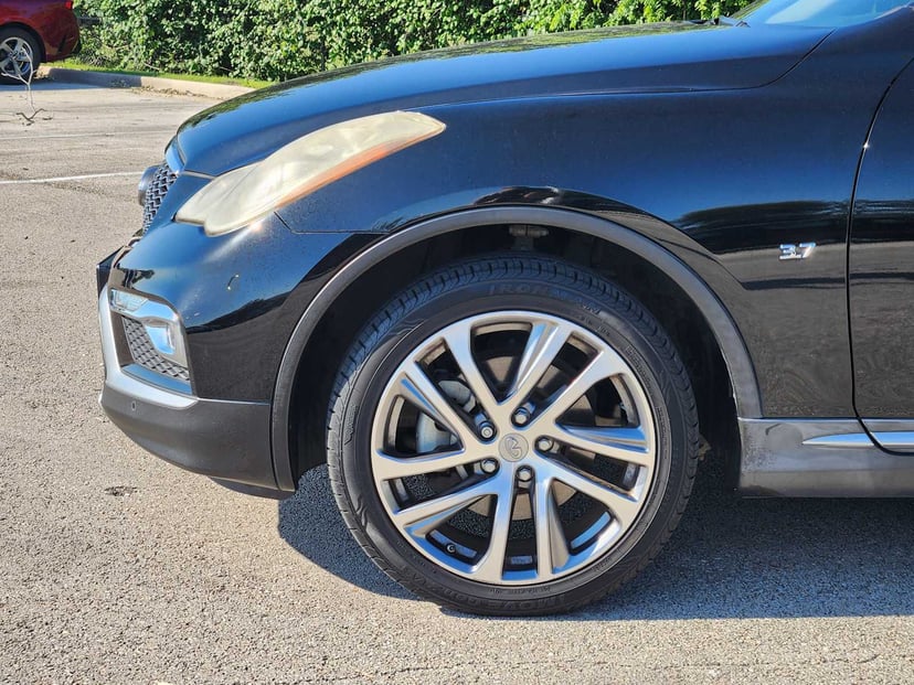 2017 INFINITI QX50 - Image 8