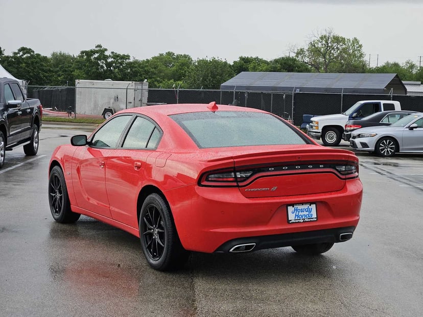 2018 Dodge Charger - Image 5