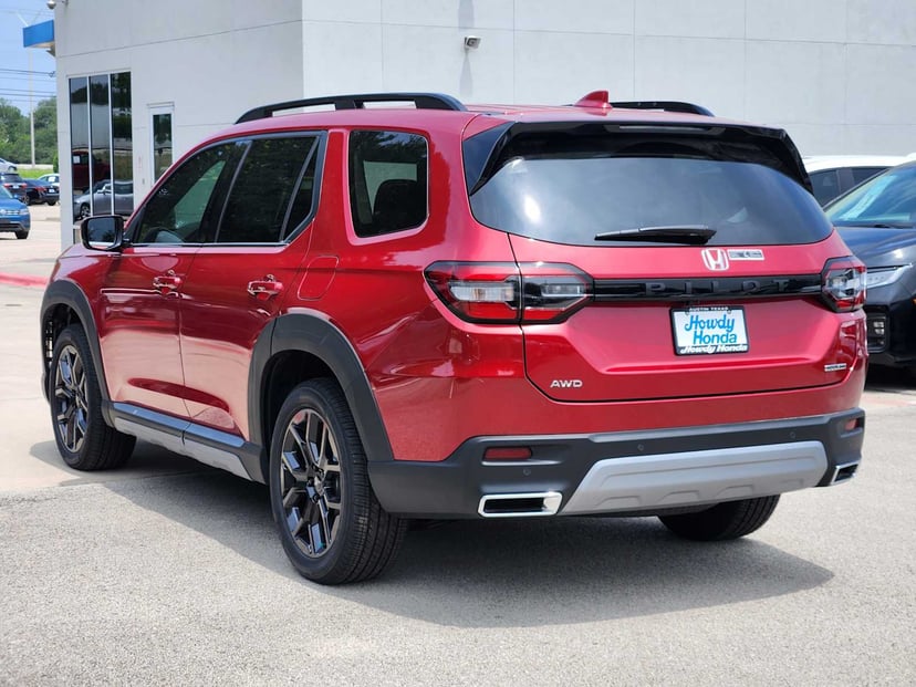 2025 Honda Pilot - Image 3