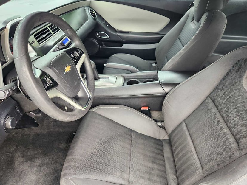 2015 Chevrolet Camaro - Image 12