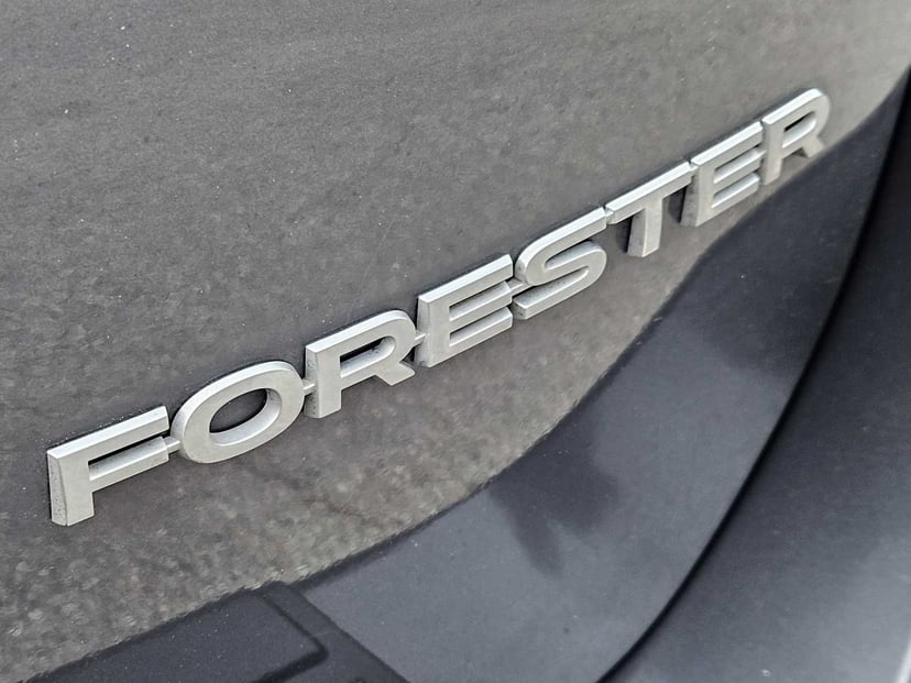 2020 Subaru Forester - Image 12