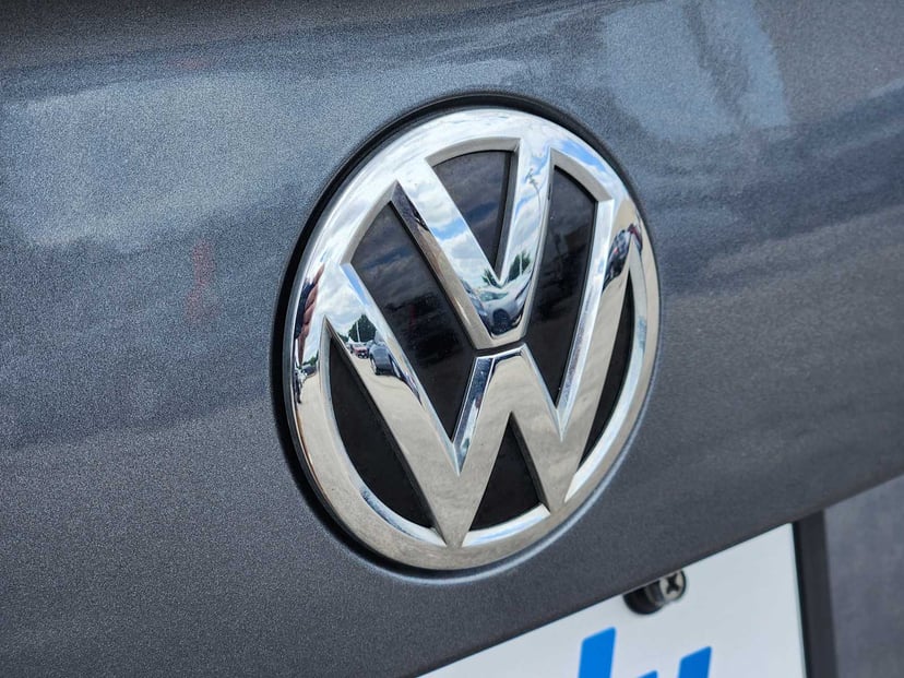 2019 Volkswagen Jetta - Image 11