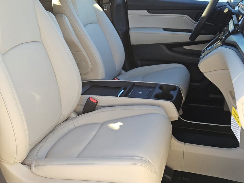 2026 Honda Odyssey - Image 12