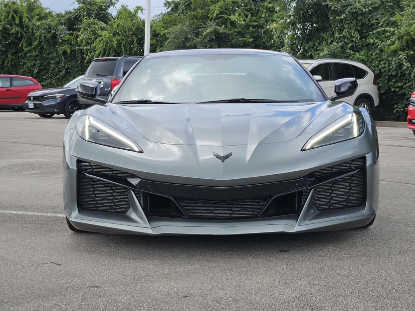 2023 Chevrolet Corvette - Image 2