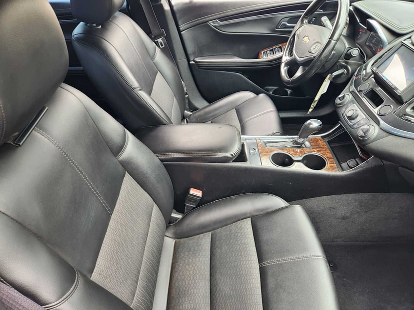 2015 Chevrolet Impala - Image 14