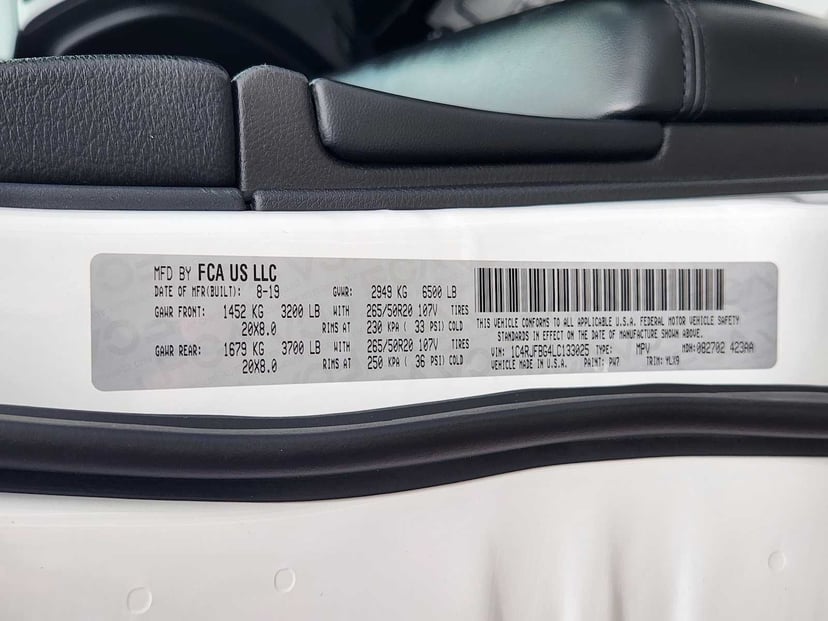 2020 Jeep Grand Cherokee - Image 34
