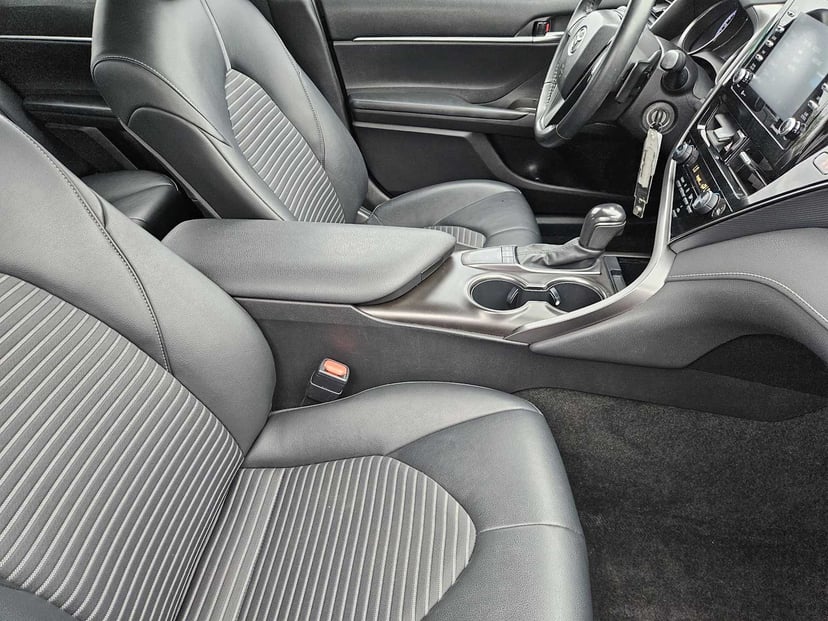 2022 Toyota Camry - Image 14