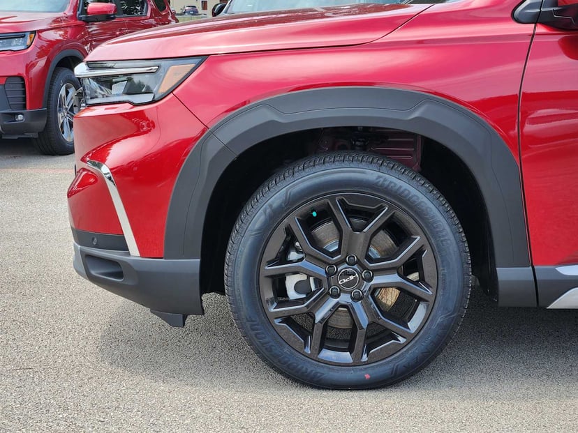 2025 Honda Pilot - Image 6