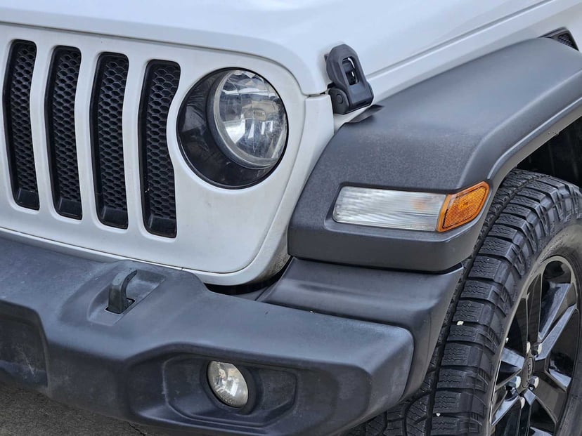 2021 Jeep Wrangler - Image 7