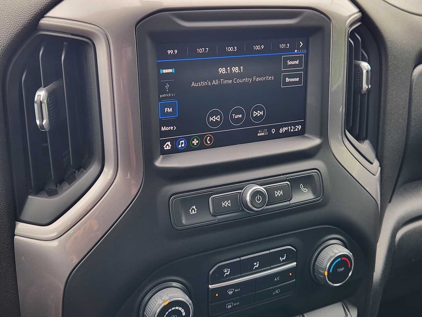 2022 Chevrolet Silverado 1500 LTD - Image 17