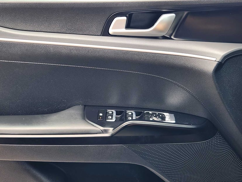 2023 Kia K5 - Image 22