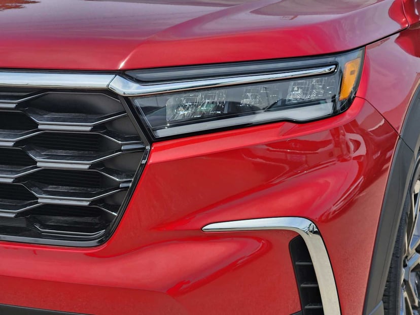2025 Honda Pilot - Image 5