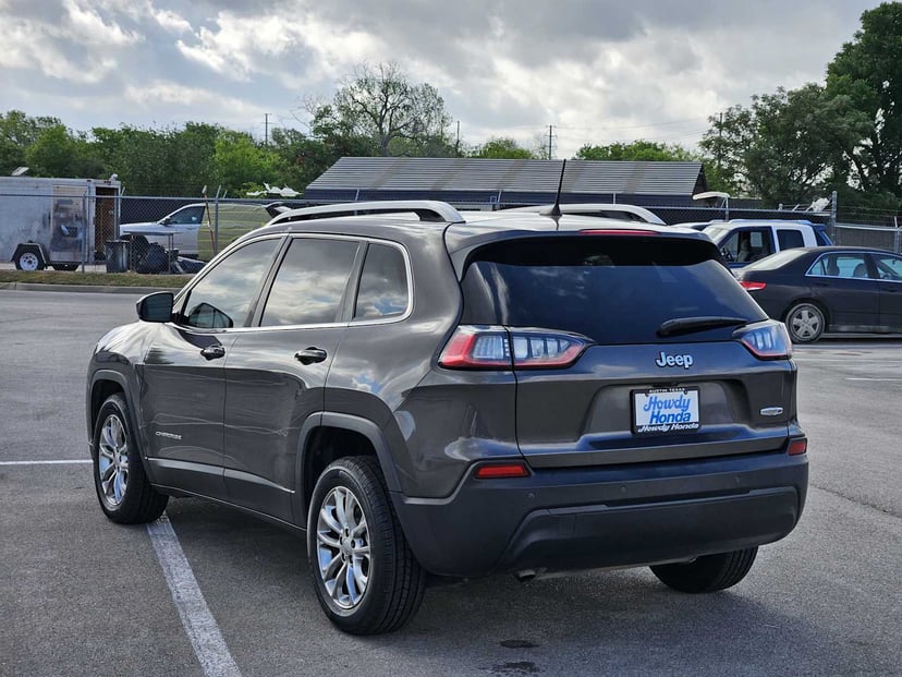 2020 Jeep Cherokee - Image 5