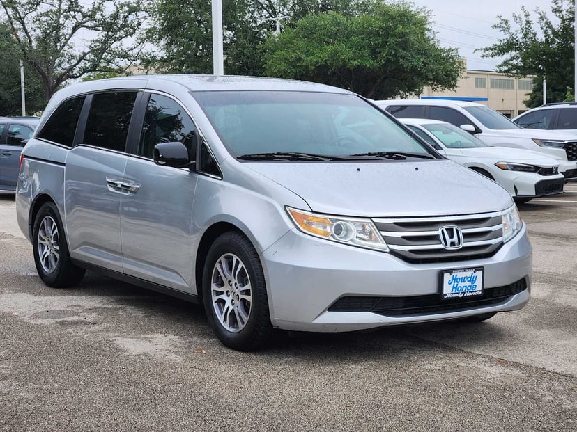 2011 Honda Odyssey - Image 3