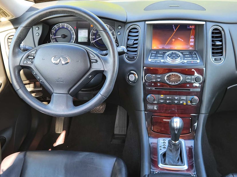 2017 INFINITI QX50 - Image 27