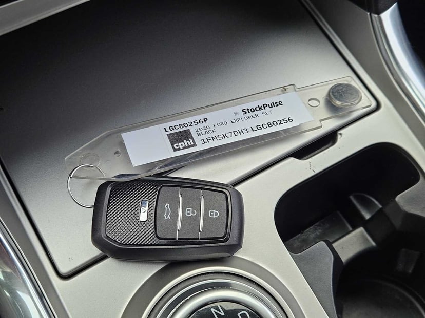 2020 Ford Explorer - Image 33