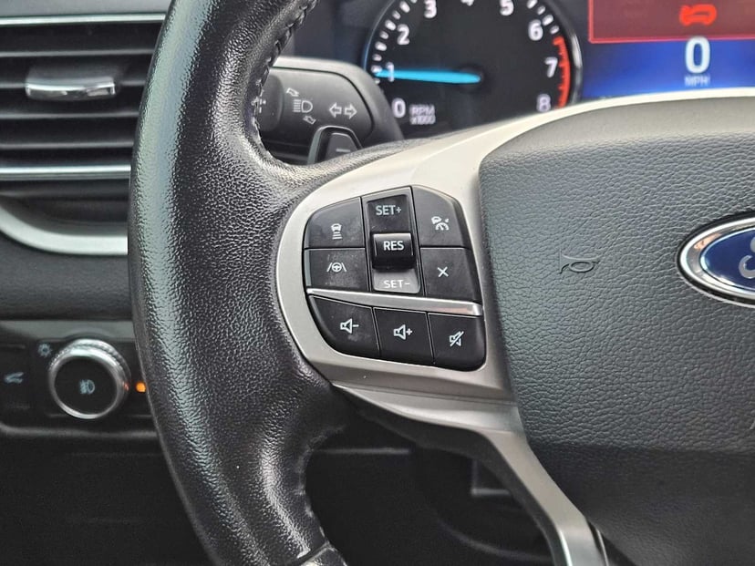 2020 Ford Explorer - Image 26