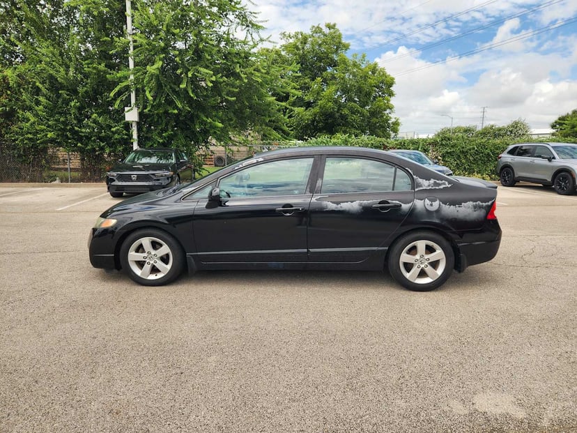 2011 Honda Civic - Image 2