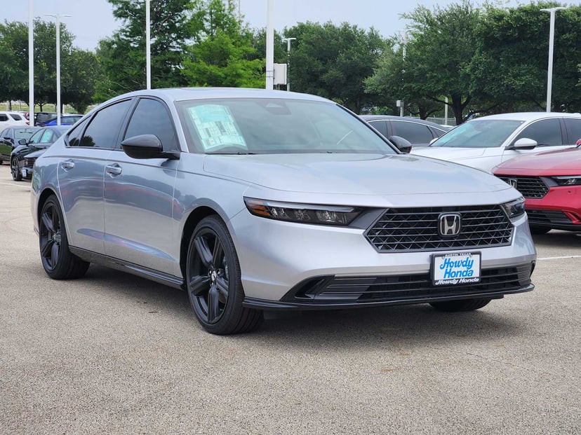 2026 Honda Accord Hybrid - Image 2
