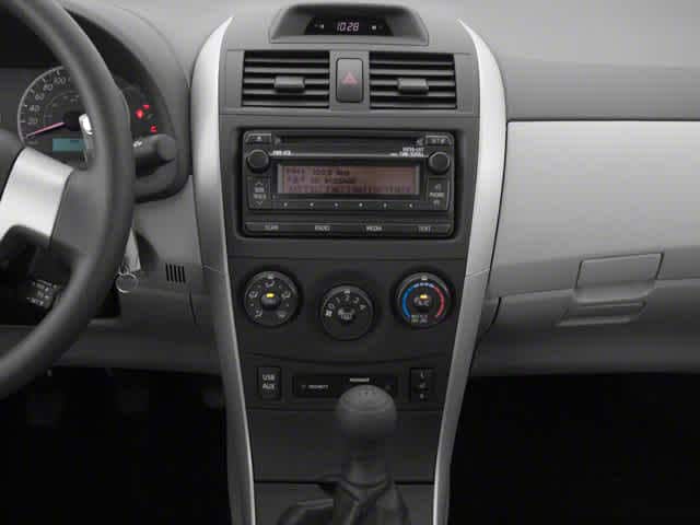 2013 Toyota Corolla - Image 13