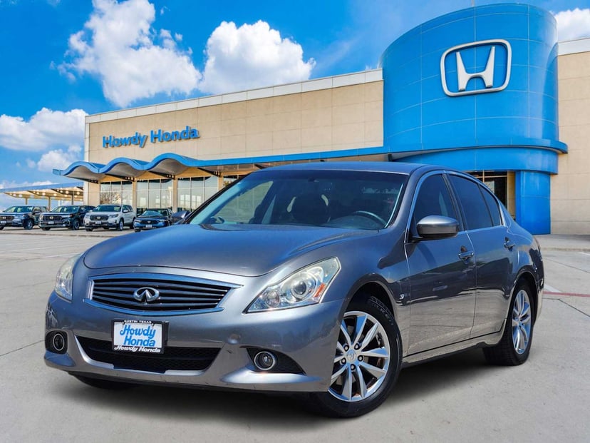 2015 INFINITI Q40