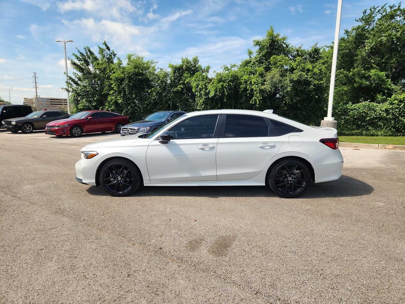 2026 Honda Civic Hybrid - Image 3