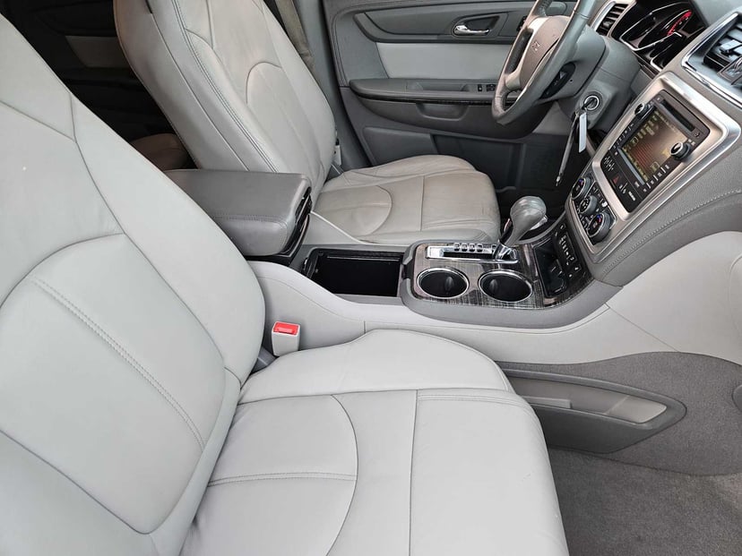 2015 GMC Acadia - Image 12
