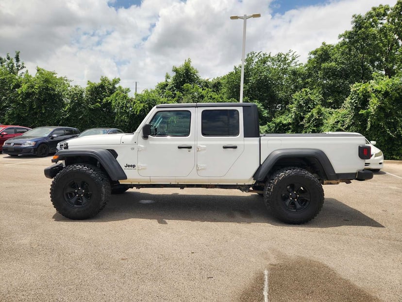 2020 Jeep Gladiator - Image 4