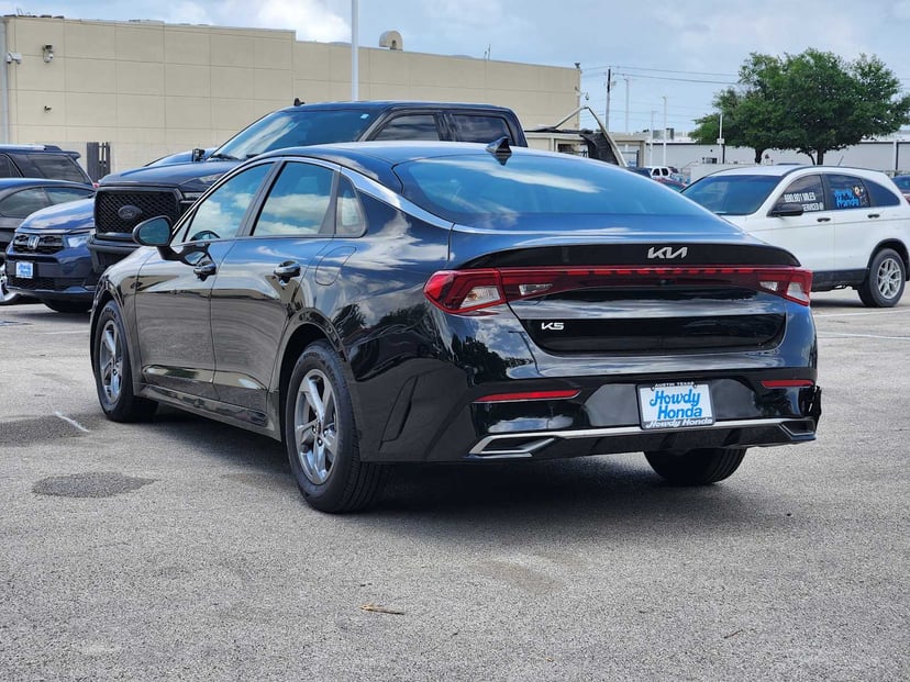 2023 Kia K5 - Image 5