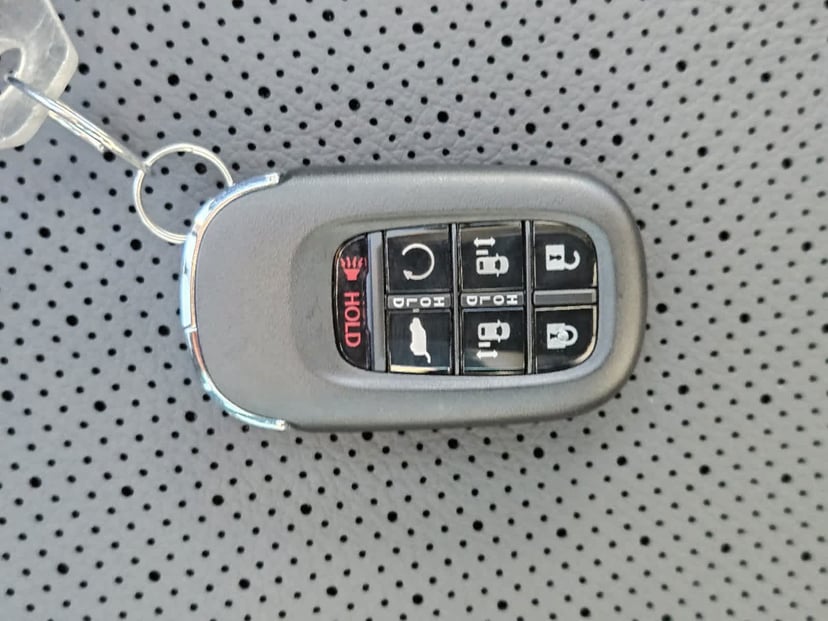 2026 Honda Odyssey - Image 26