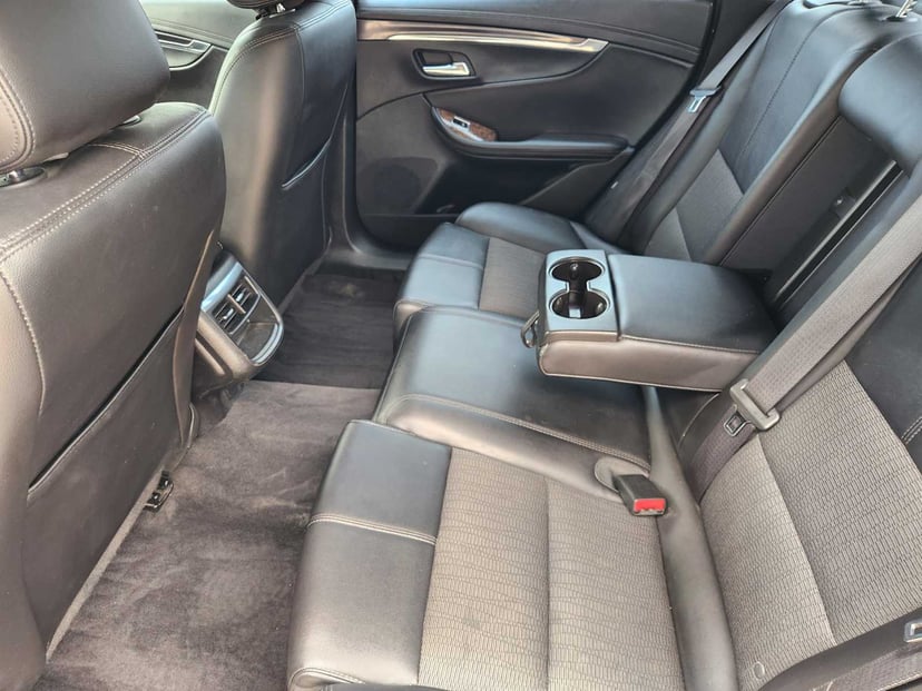 2015 Chevrolet Impala - Image 30