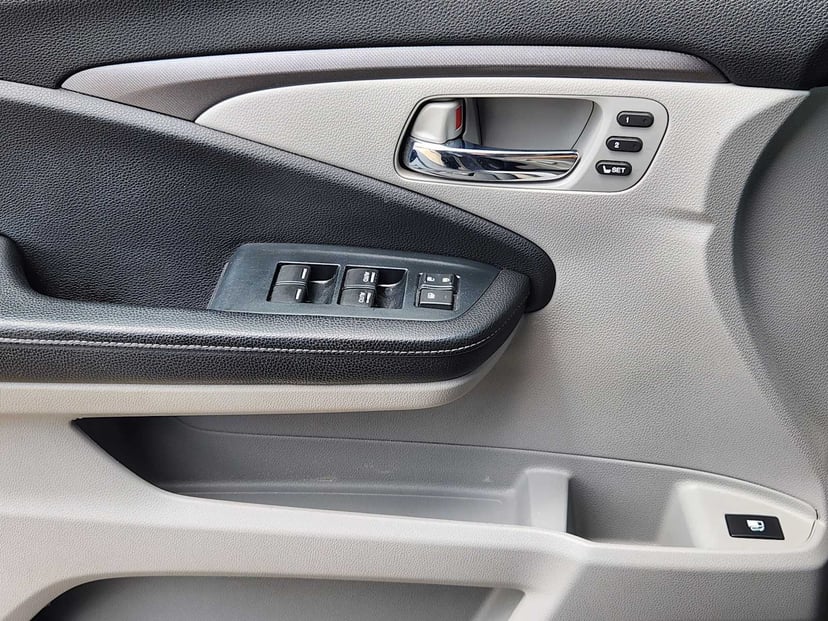 2023 Honda Ridgeline - Image 23