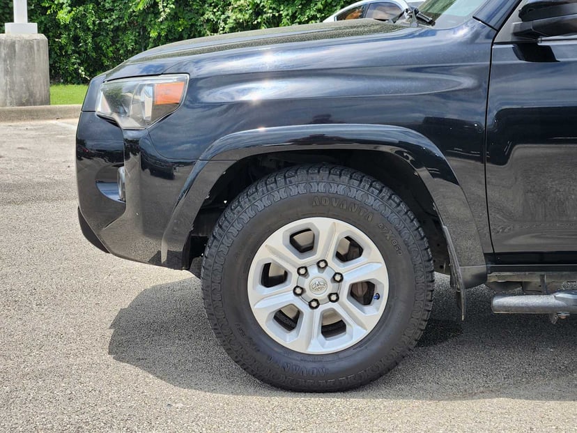 2021 Toyota 4Runner - Image 8