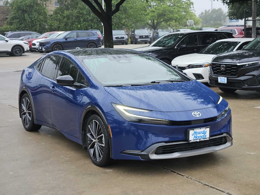 2024 Toyota Prius - Image 3