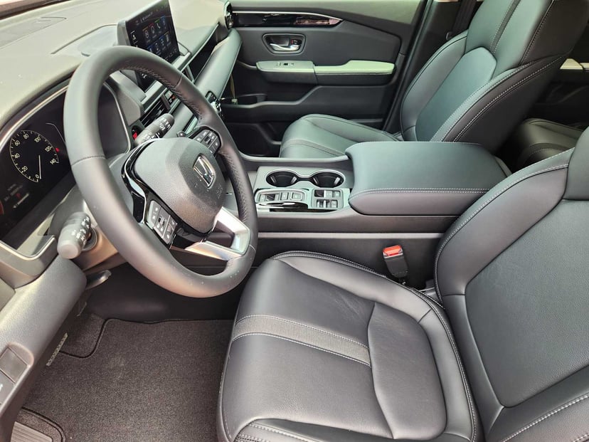 2025 Honda Pilot - Image 10