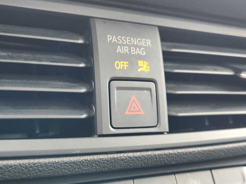 2019 Volkswagen Jetta - Image 21