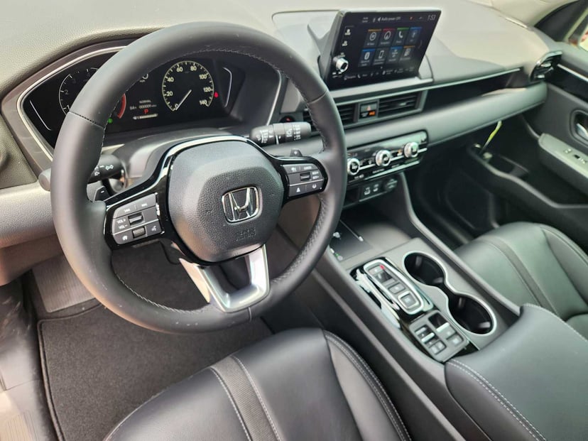 2025 Honda Pilot - Image 9