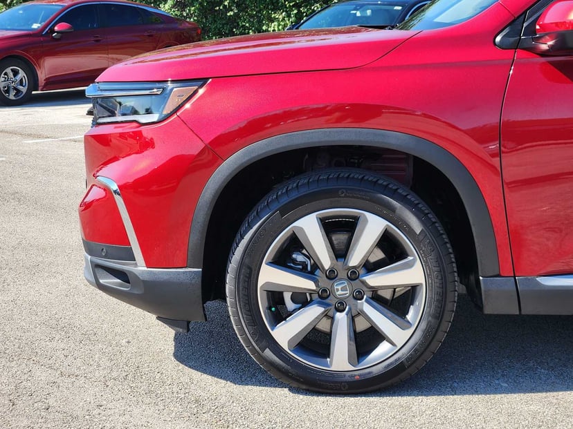 2025 Honda Pilot - Image 5