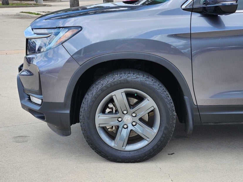 2023 Honda Ridgeline - Image 8
