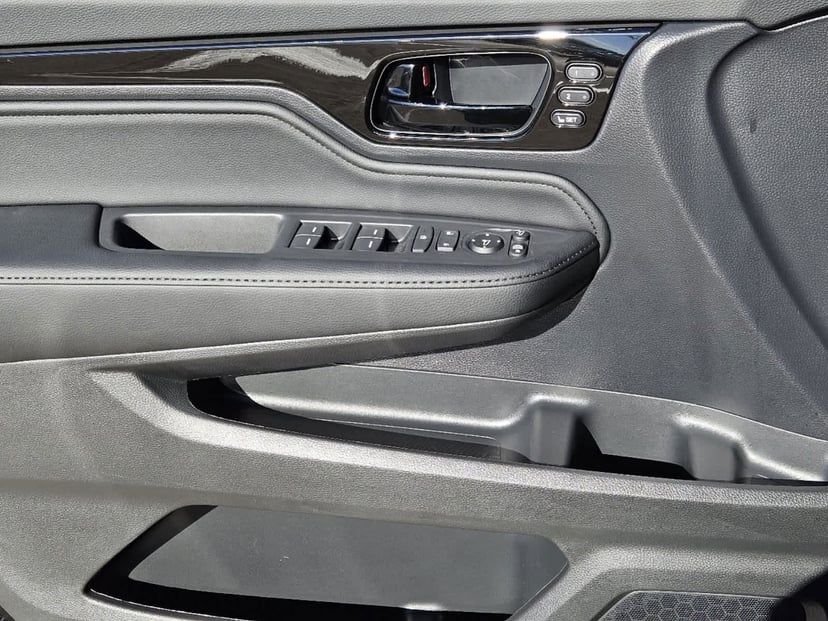 2026 Honda Odyssey - Image 17