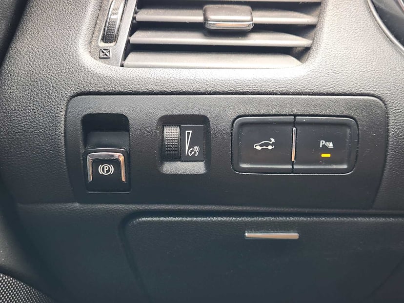 2015 Chevrolet Impala - Image 22