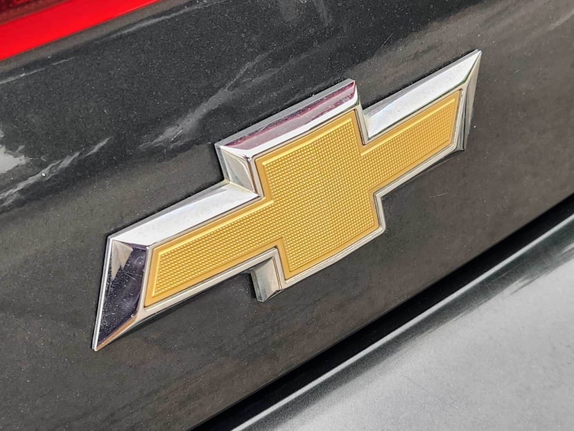 2015 Chevrolet Camaro - Image 11