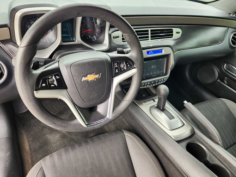 2015 Chevrolet Camaro - Image 23