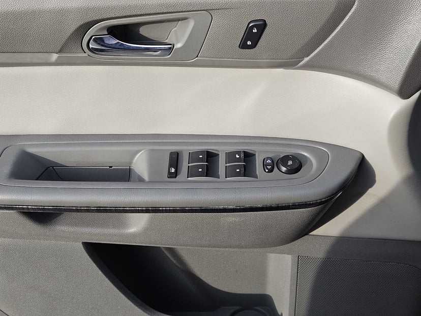 2015 GMC Acadia - Image 20
